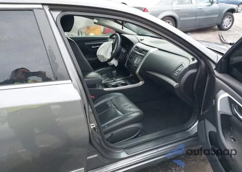 2015 Nissan Altima 2.5 S из США, поврежденный, VIN 1N4AL3AP6FN327996